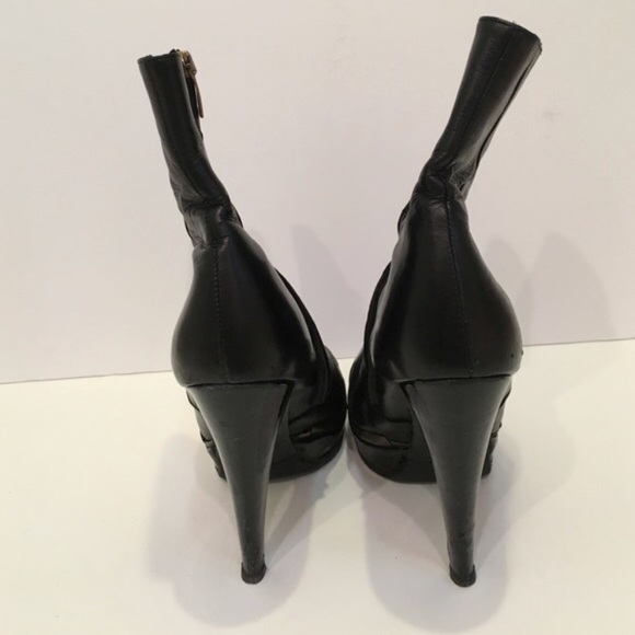 Ysl Leather Gold Cap Toe Booties - Picture 3 of 4